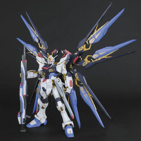 Bandai PG Strike Freedom Gundam 1/60 Model Kits