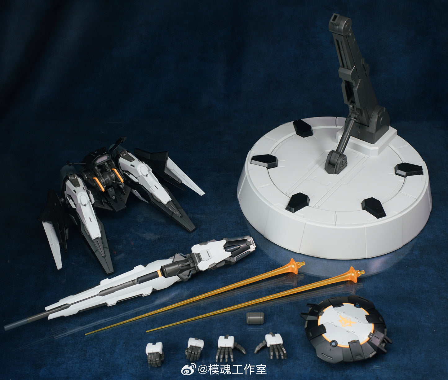 STRANGE WORK PG 1/60 Monument Repair Type Tallgeese NILSON WORK Model Kits