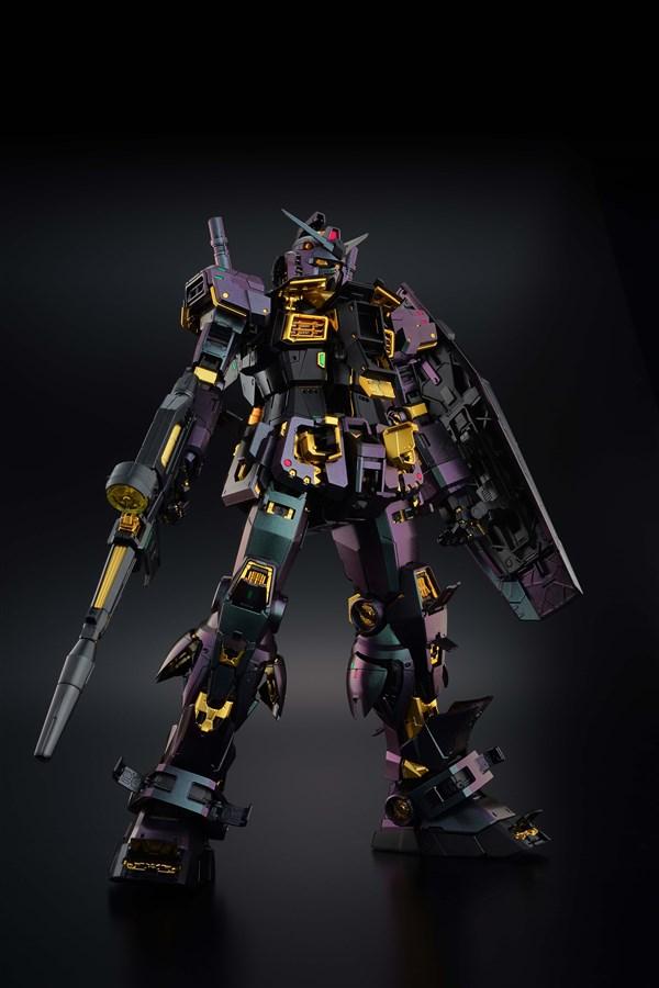 Bandai Limited PG 1/60 RX-78-2 Gundam Unleashed China Special [Polarized Coating] Model Kits