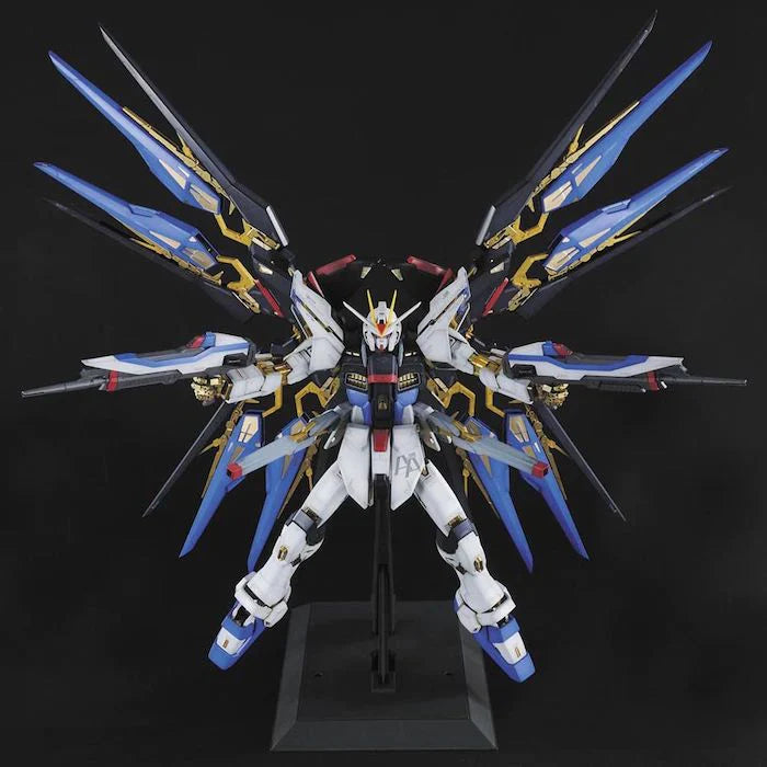 Bandai PG Strike Freedom Gundam 1/60 Model Kits